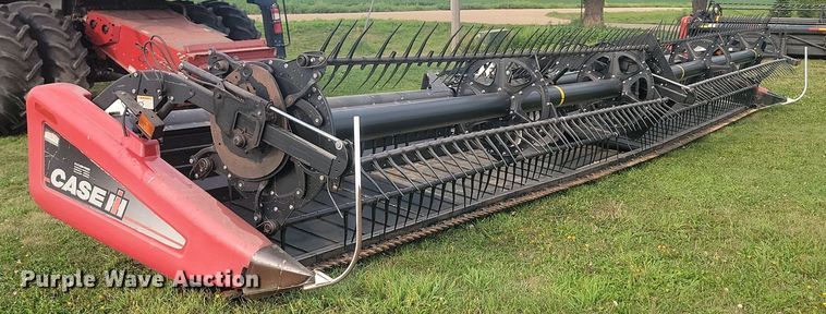 image for item LQ9064 2009 Case 2162  draper head