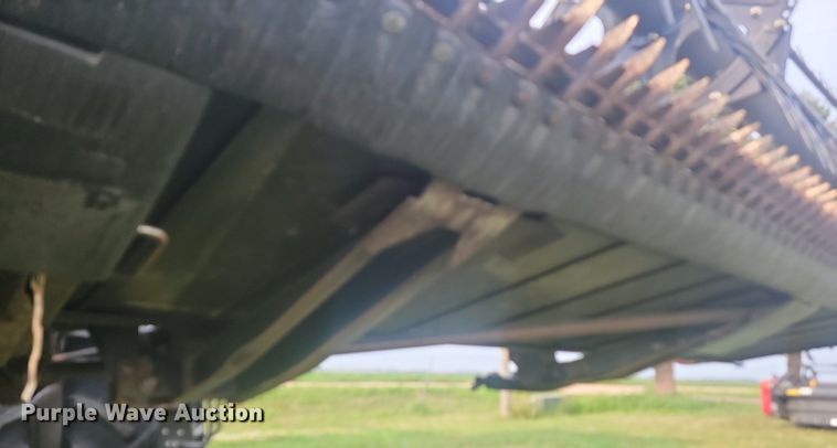 image for item LQ9064 2009 Case 2162  draper head