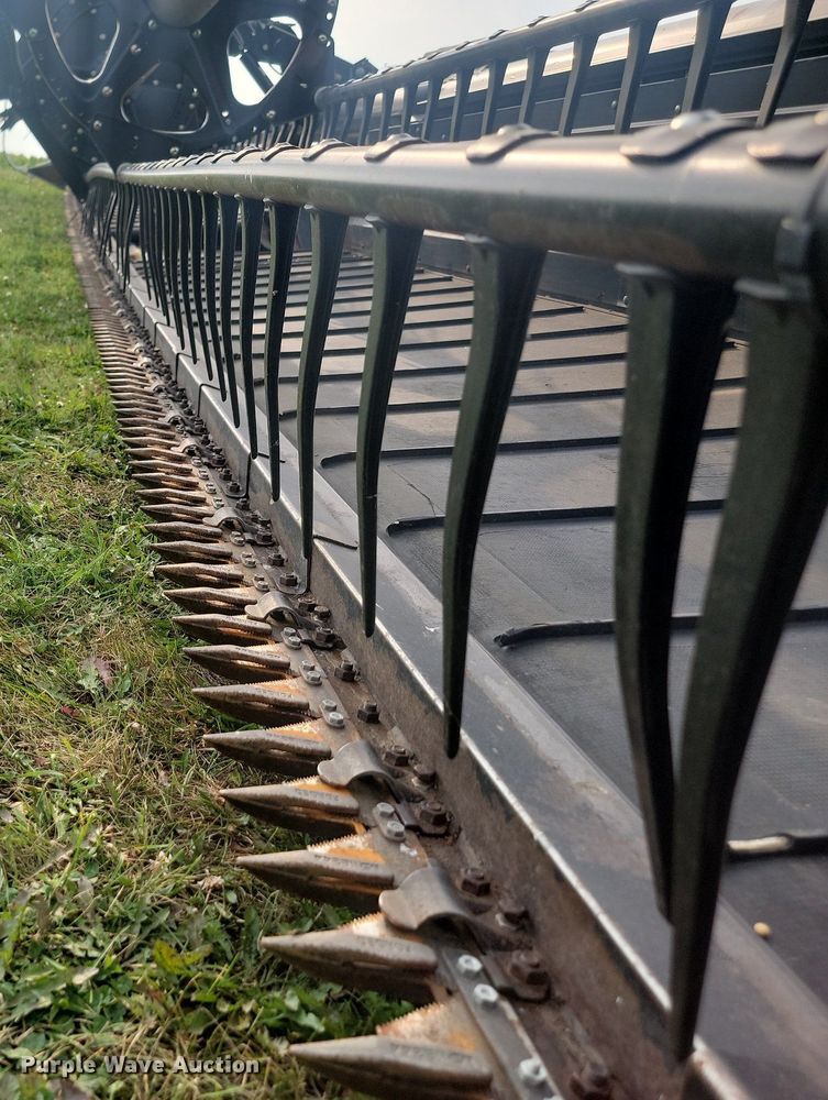 image for item LQ9064 2009 Case 2162  draper head