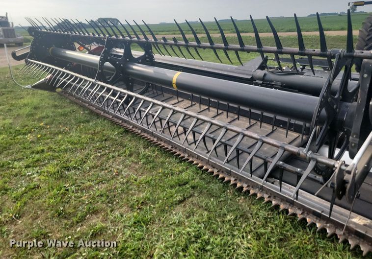 image for item LQ9064 2009 Case 2162  draper head