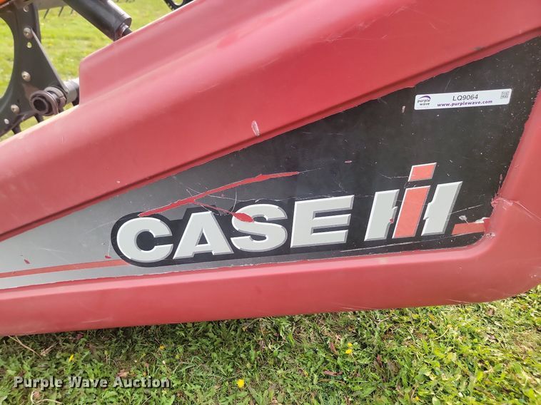 image for item LQ9064 2009 Case 2162  draper head