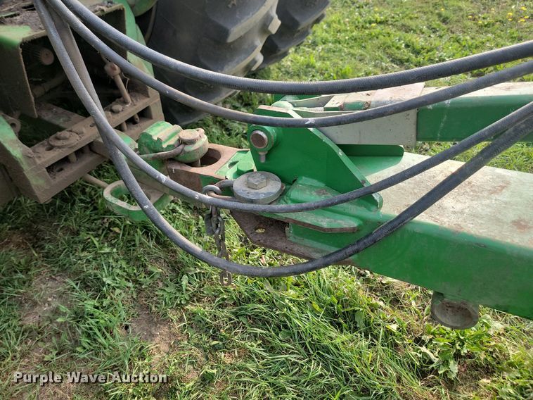 image for item LQ9065 John Deere 510  disk ripper