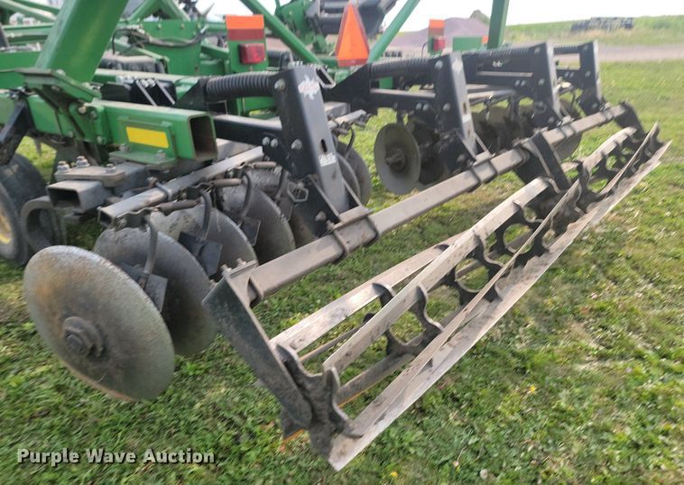 image for item LQ9065 John Deere 510  disk ripper
