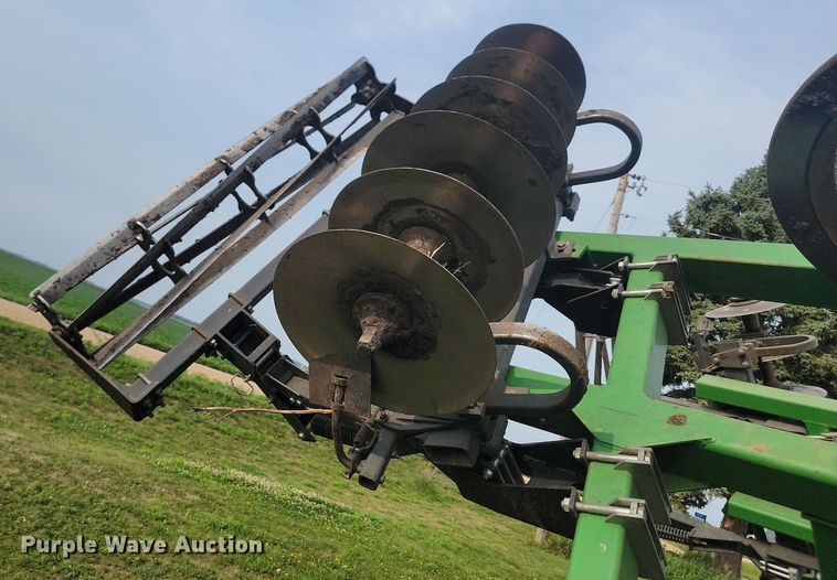 image for item LQ9065 John Deere 510  disk ripper