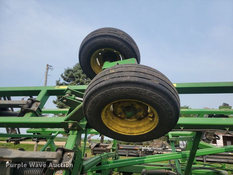 image for item LQ9065 John Deere 510  disk ripper