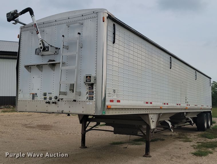 image for item LQ9066 2003 Wilson DWH-551  grain trailer