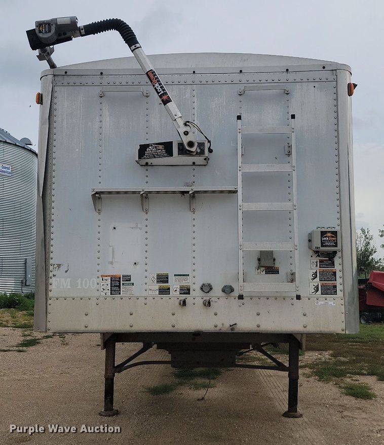 image for item LQ9066 2003 Wilson DWH-551  grain trailer