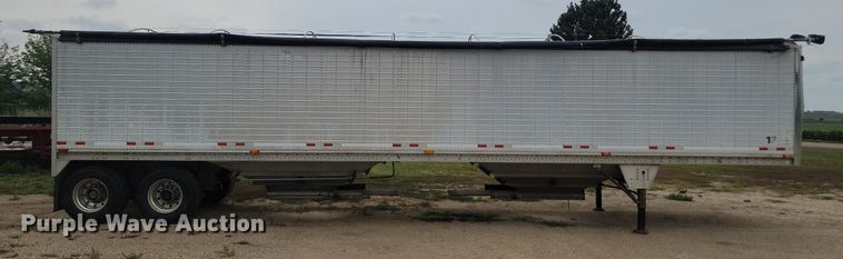 image for item LQ9066 2003 Wilson DWH-551  grain trailer