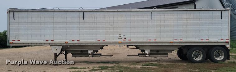 image for item LQ9066 2003 Wilson DWH-551  grain trailer