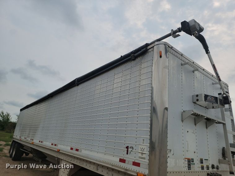 image for item LQ9066 2003 Wilson DWH-551  grain trailer