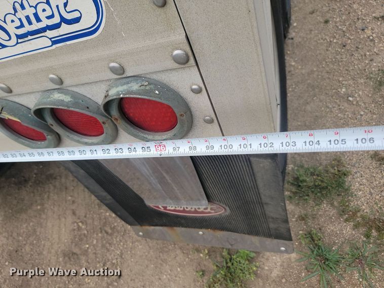 image for item LQ9066 2003 Wilson DWH-551  grain trailer