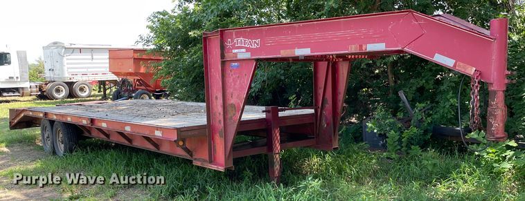 image for item LS9450 2004 Titan  equipment trailer