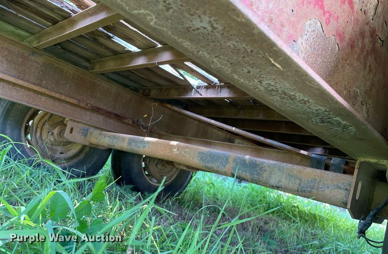 image for item LS9450 2004 Titan  equipment trailer