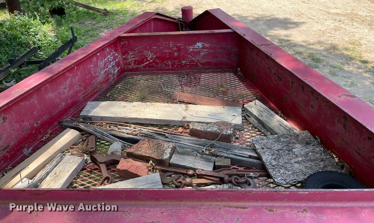 image for item LS9450 2004 Titan  equipment trailer