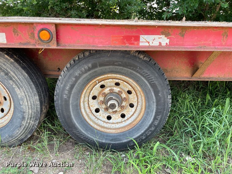 image for item LS9450 2004 Titan  equipment trailer