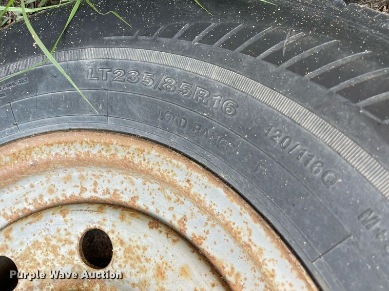 image for item LS9450 2004 Titan  equipment trailer