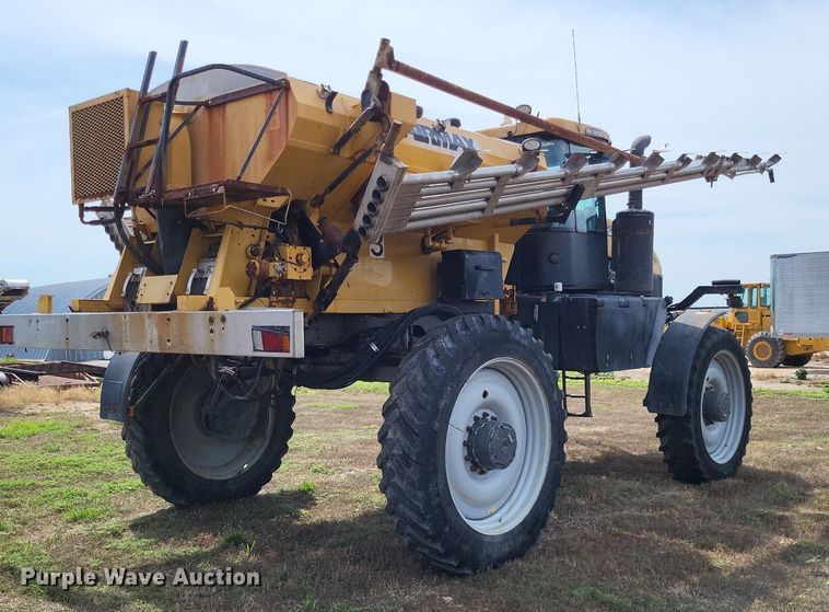 image for item LS9602 2015 Challenger RoGator RG1300B  applicator