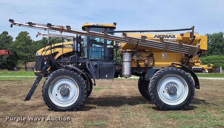 image for item LS9602 2015 Challenger RoGator RG1300B  applicator
