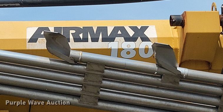 image for item LS9602 2015 Challenger RoGator RG1300B  applicator