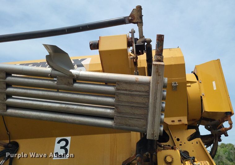 image for item LS9602 2015 Challenger RoGator RG1300B  applicator