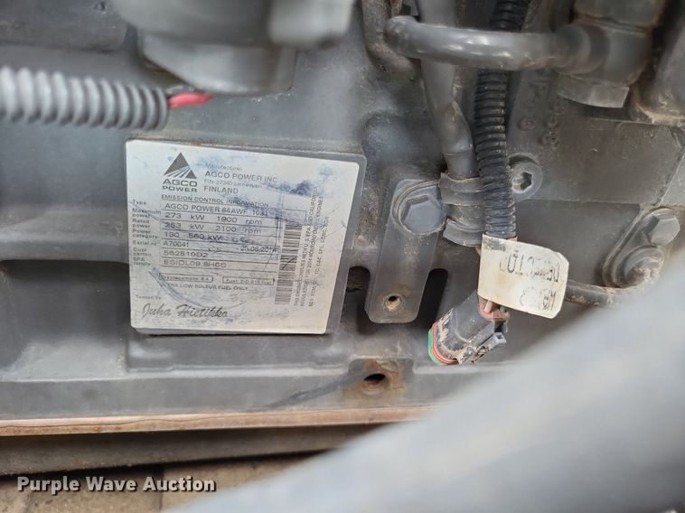 image for item LS9602 2015 Challenger RoGator RG1300B  applicator