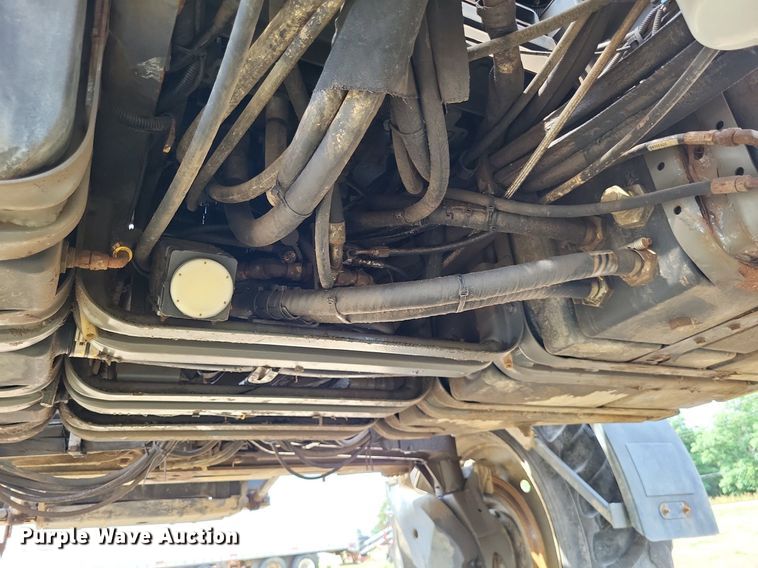 image for item LS9602 2015 Challenger RoGator RG1300B  applicator