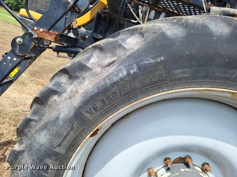 image for item LS9602 2015 Challenger RoGator RG1300B  applicator