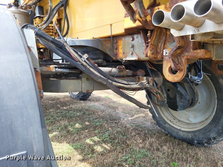 image for item LS9602 2015 Challenger RoGator RG1300B  applicator