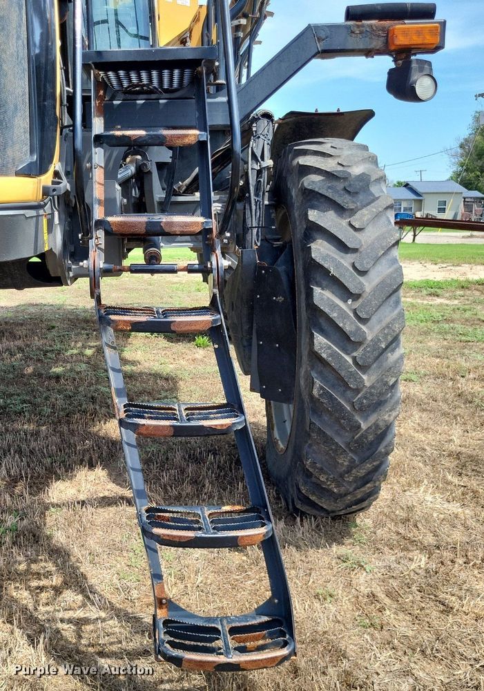 image for item LS9602 2015 Challenger RoGator RG1300B  applicator