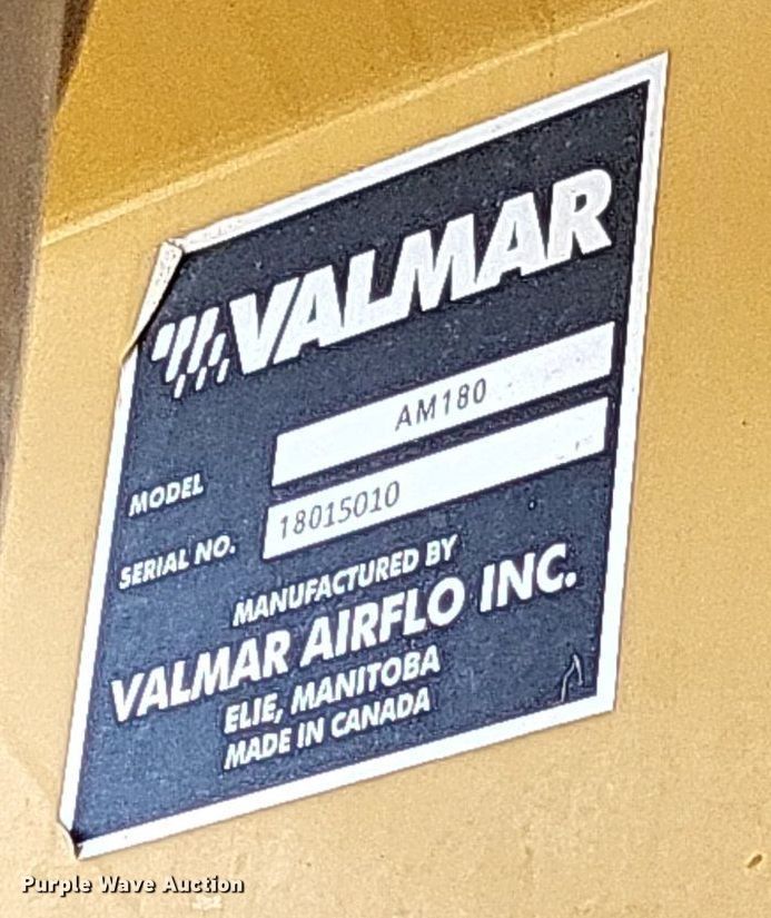 image for item LS9602 2015 Challenger RoGator RG1300B  applicator