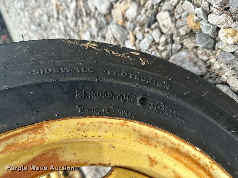 image for item MB9777 (2) New Holland Rolabar hay rakes