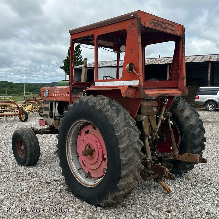 image for item MB9780 1970 Massey Ferguson 1100  tractor
