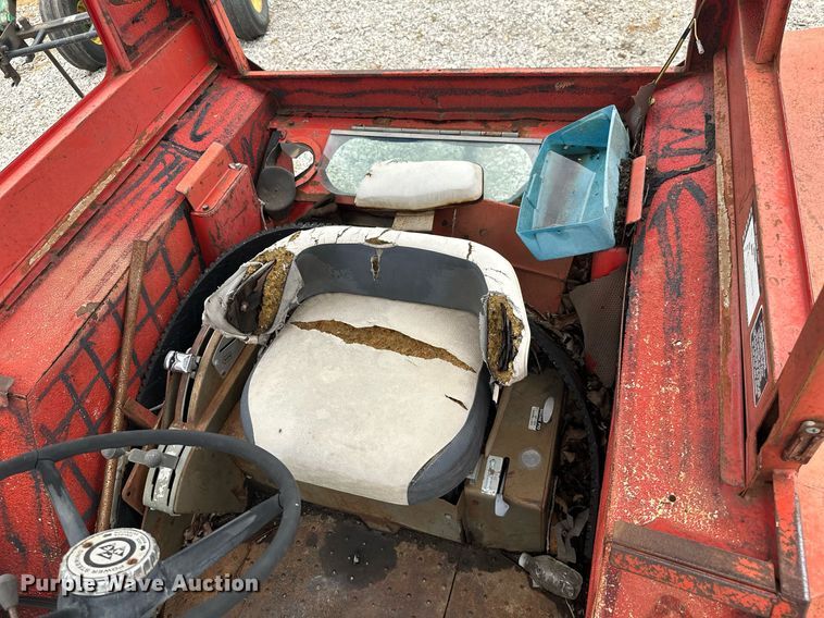 image for item MB9780 1970 Massey Ferguson 1100  tractor