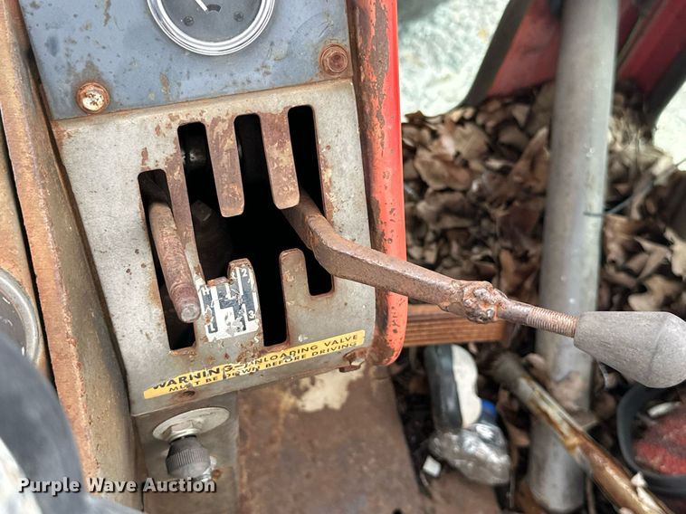 image for item MB9780 1970 Massey Ferguson 1100  tractor