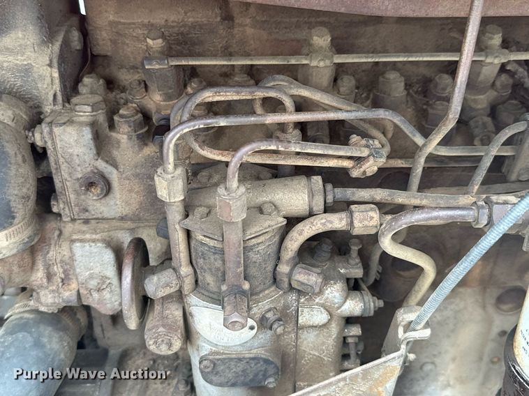 image for item MB9780 1970 Massey Ferguson 1100  tractor