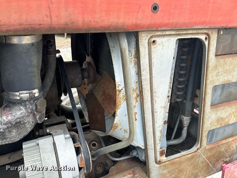 image for item MB9780 1970 Massey Ferguson 1100  tractor