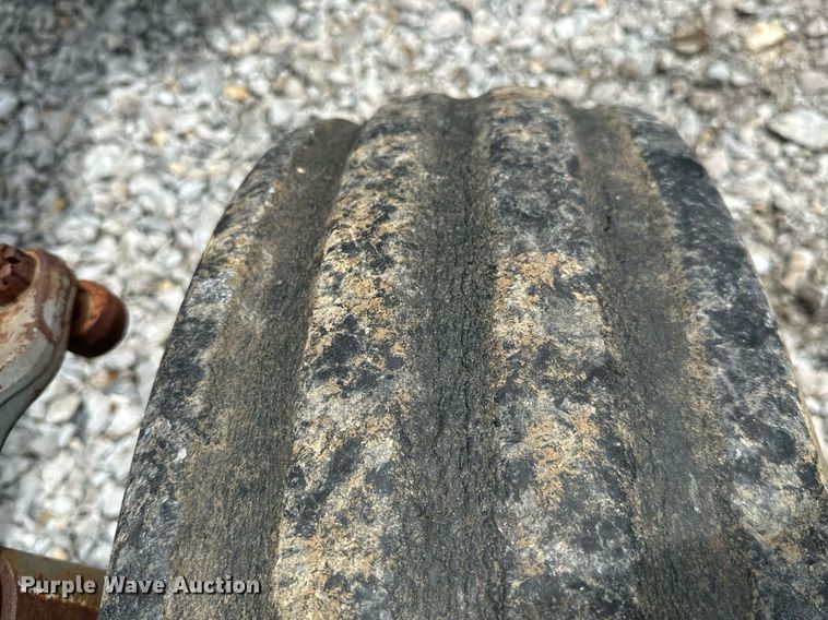 image for item MB9780 1970 Massey Ferguson 1100  tractor