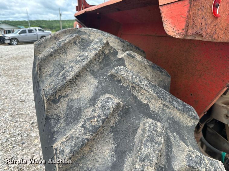 image for item MB9780 1970 Massey Ferguson 1100  tractor