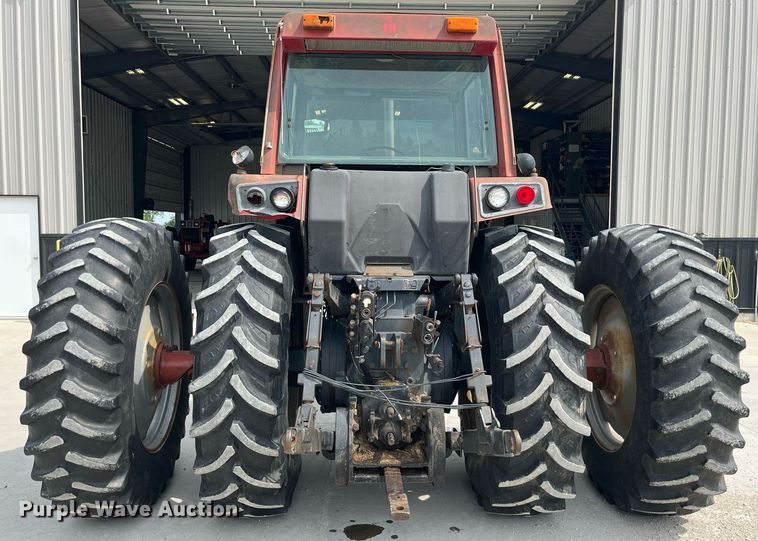 image for item MG9367 1981 International 5088  tractor