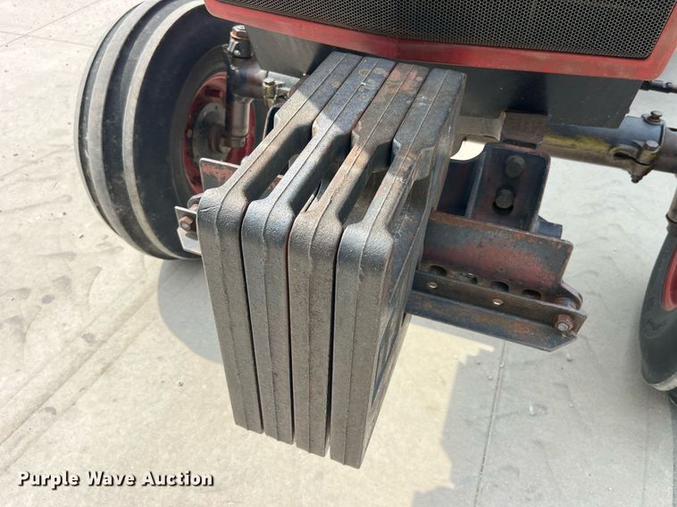 image for item MG9367 1981 International 5088  tractor