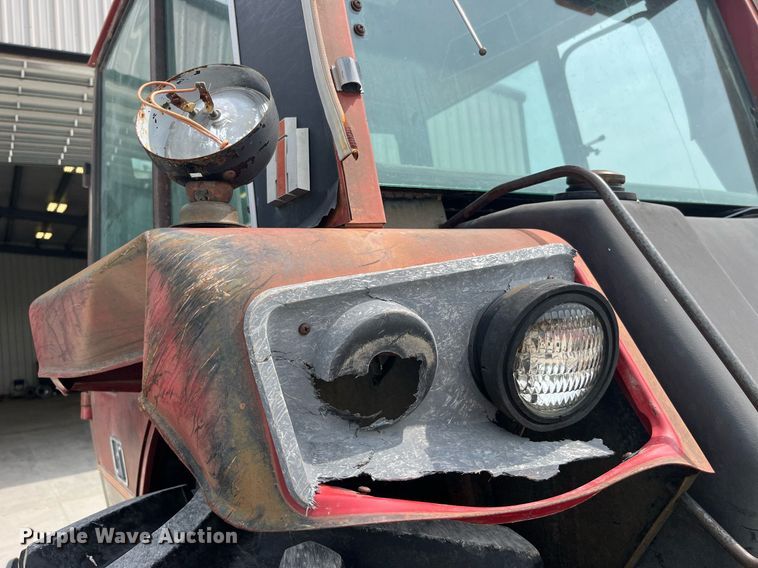 image for item MG9367 1981 International 5088  tractor