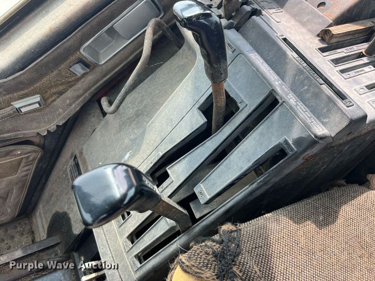 image for item MG9367 1981 International 5088  tractor