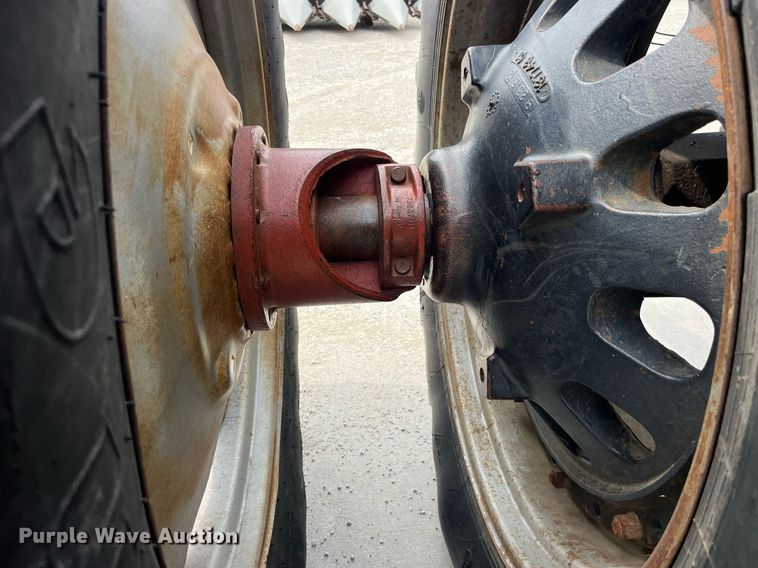 image for item MG9367 1981 International 5088  tractor