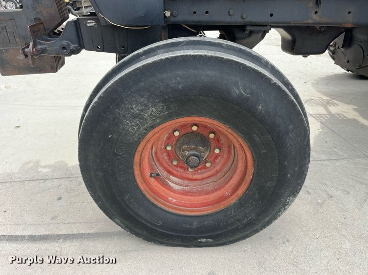 image for item MG9367 1981 International 5088  tractor