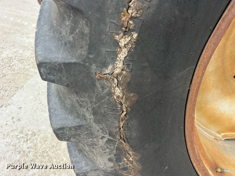 image for item MG9367 1981 International 5088  tractor