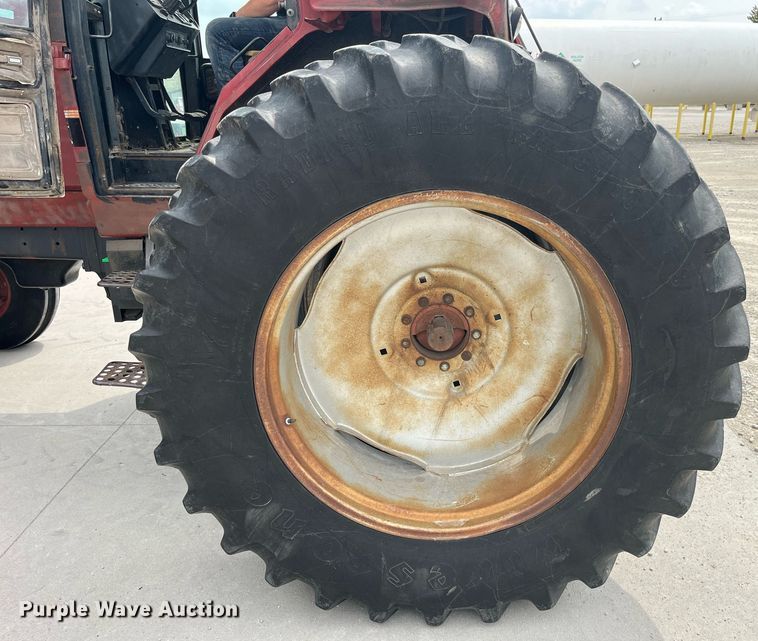 image for item MG9367 1981 International 5088  tractor