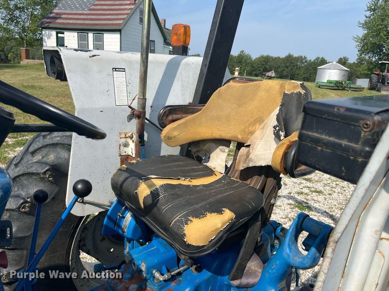 image for item MG9369 1991 Ford 5610 II Special  tractor