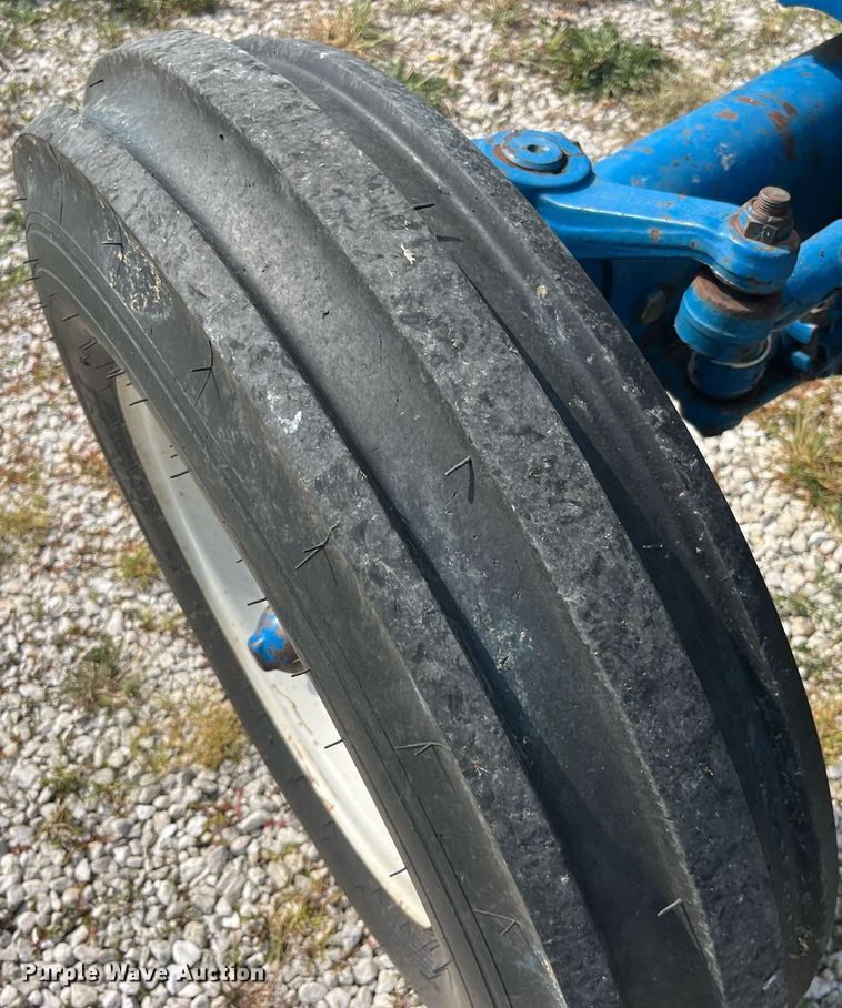 image for item MG9369 1991 Ford 5610 II Special  tractor