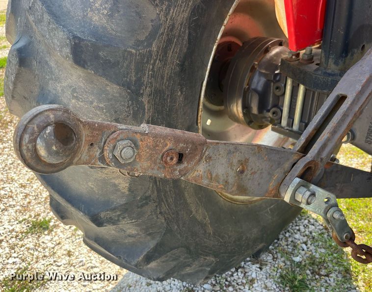 image for item MG9370 1996 Massey Ferguson 283  tractor