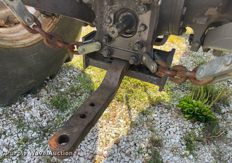 image for item MG9370 1996 Massey Ferguson 283  tractor